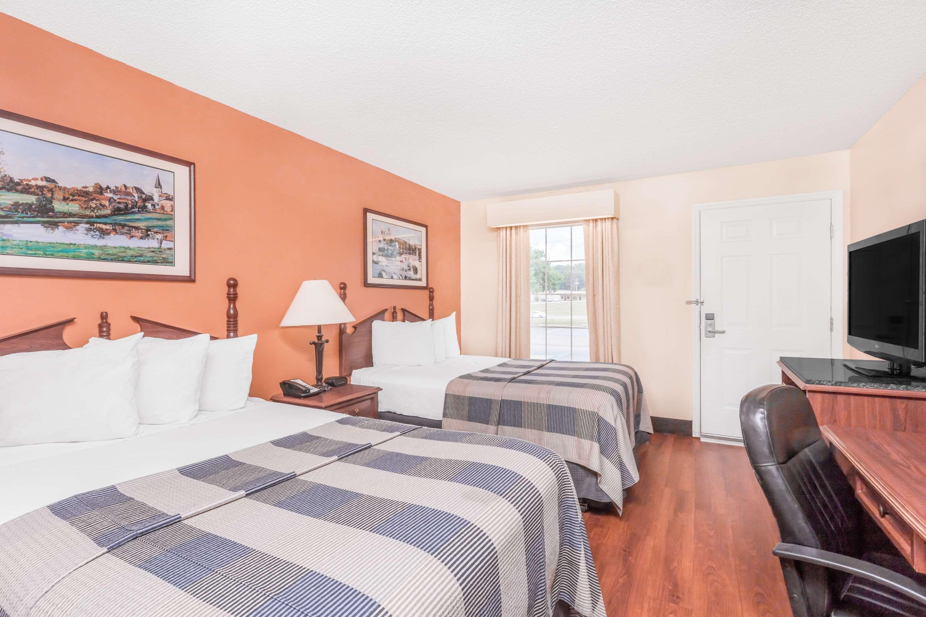 Days Inn By Wyndham Americus Buitenkant foto