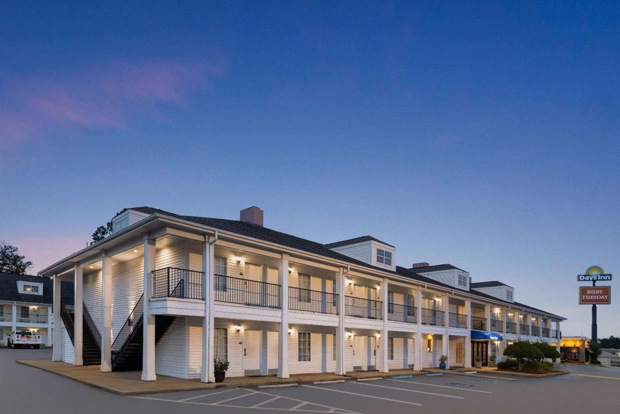 Days Inn By Wyndham Americus Buitenkant foto